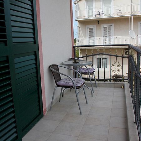 Apartmani Krka Rooms Лозовац Номер фото
