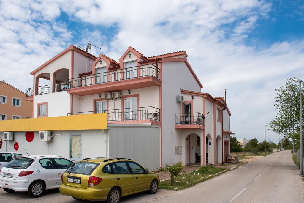 Apartmani Krka Rooms Лозовац Экстерьер фото